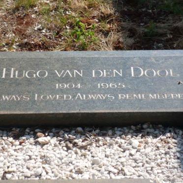 DOOL van den :: DU TOIT