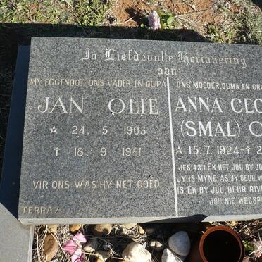 OLIE Jan 1903-1981 &amp; Anna Cecilia SMAL 1924-1996