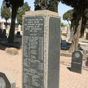 01. Monument tot nagedachtenis van burgers van die Suid-Afrikaanse Republiek gesneuwel in die Tweede Vryheidsoorlog 1899-1902