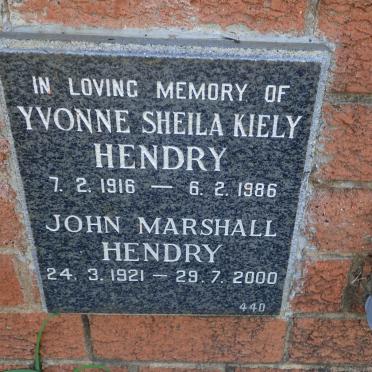 HENDRY John Marshall 1921-2000 &amp; Yvonne Sheila Kiely 1916-1986