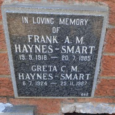 SMART Frank A.M., HAYNES- 1918-1985 &amp; Greta C.M. 1924-1987