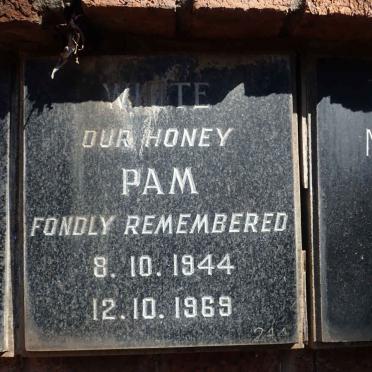 WHITE Pam 1944-1969