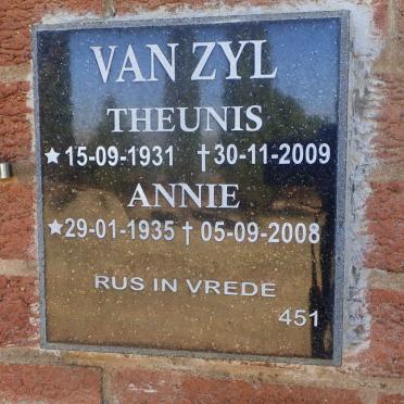 ZYL Theunis, van 1931-2009 &amp; Annie 1935-2008