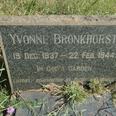 BRONKHORST Yvonne 1937-1944