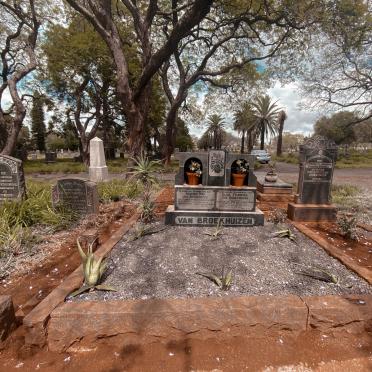 BROEKHUIZEN Herman Dirk, van 1871-1953 &amp; Elsie Franzina ELOFF 1890-1945 