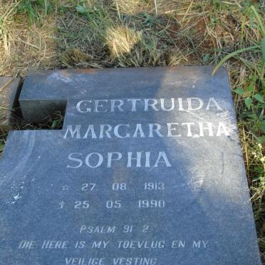 BESTER Barend Jacobus 1912-1986 & Gertruida Margaretha Sophia 1913-1990_3