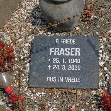 FRASER Elfriede 1940-2020