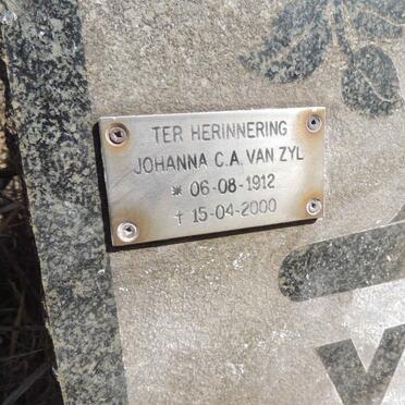 ZYL Daniel J.J., van 1903-1956 & Johanna C.A. 1912-2000_2
