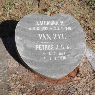 ZYL Petrus J.C.K., van 1887-1976 &amp; Katharina M. 1892-1940
