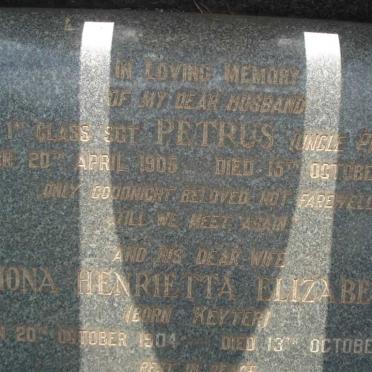 ? Petrus 1905-1958 &amp; Mona Henrietta Elizabeth KEYTER 1904-1979