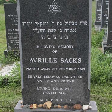 SACKS Avrille -2013