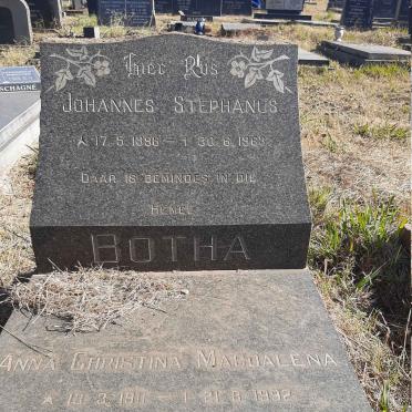 BOTHA Johannes Stephanus 1898-1963 &amp; Anna Christina Magdalena 1911-1992