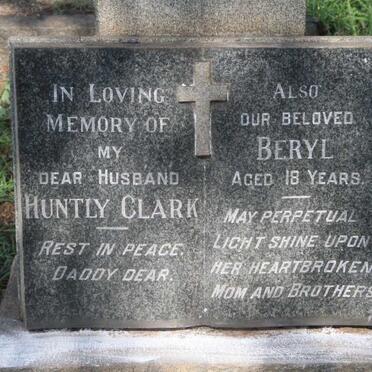 CLARK Huntly :: CLARK Beryl 