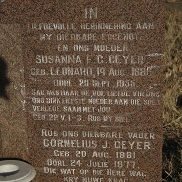 GEYER Cornelius J. 1881-1977 & Susanna F.C. LEONARD 1886-1955