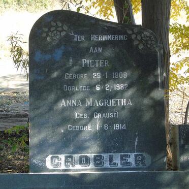 GROBLER Pieter 1908-1982 & Anna Magrietha CRAUSE 1914-