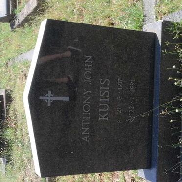 KUISIS Anthony John 1917-1991