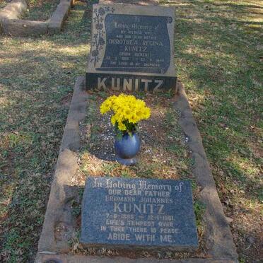 KUNITZ Erdmann Johannes 1895-1961 & Dorothea Regina RIEKERT 1903-1946 _1