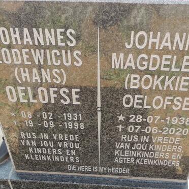 OELOFSE Johannes Lodewicus 1931-1998 & Johanna Magdelena 1938-2020
