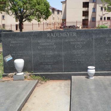 RADEMEYER :: V.D. WESTHUIZEN :: LOOTZ :: MARE :: ESTERHUIZEN