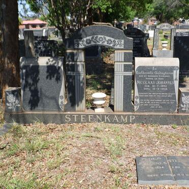 STEENKAMP Nicolaas Johannes 1894-1958 :: STEENKAMP Petrus Johannes 1934-1973