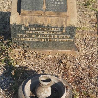 SWART Barend Hermanus 1879-1945 &amp; Francina Helena ROUX 1881-1976