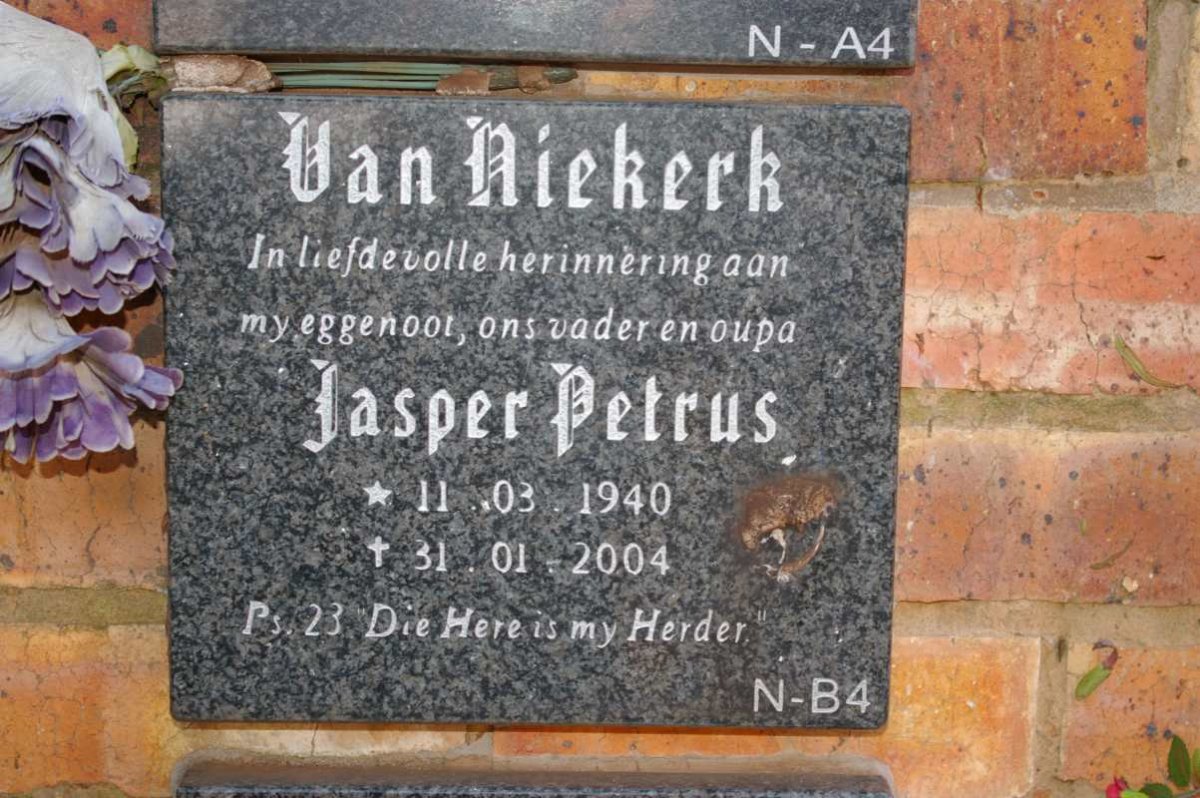 NIEKERK Jasper Petrus, van 1940-2004