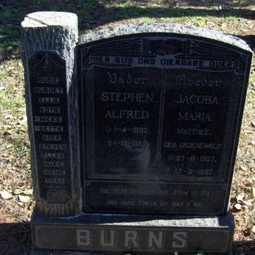 BURNS Stephen Alfred 1892-1952 &amp; Jacoba Maria Matthee GROENEWALD 1907-1982