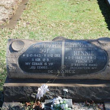 LANGE Dyf, de 1943-1968 :: DE LANGE Hennie 1967-1985