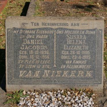 NIEKERK Daniel Jacobus, van 1896-1954 &amp; Susara Helena Elizabeth 1905-1985