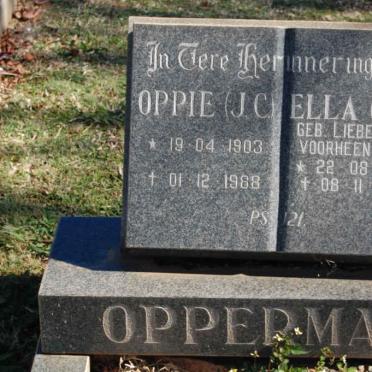 OPPERMAN J.C. 1903-1988 &amp; E.J. LIEBENBERG voorheen ROUX 1904-1993