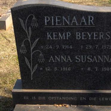 PIENAAR Kemp Beyers 1914-1979 &amp; Anna Susanna 1916-1985