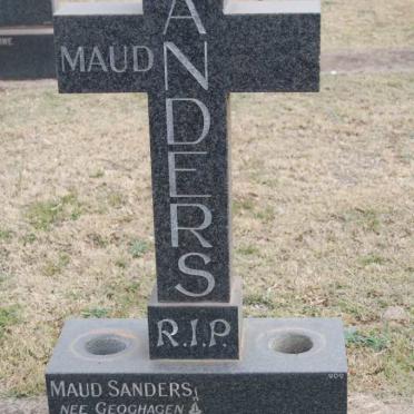 SANDERS Maud nee GEOGHAGEN 906-1977