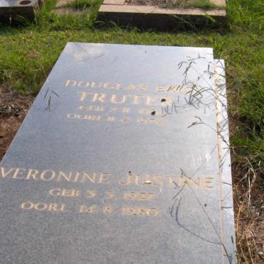 TRUTER Douglas Eric 1920-1970 &amp; Veronine Justine 1927-1980