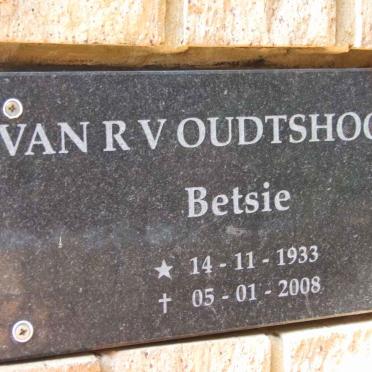 OUDTSHOORN Betsie, van R.V. 1933-2008