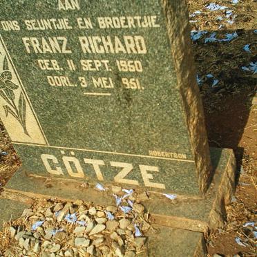 GOTZE Franz Richard 1950-1951