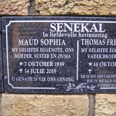 SENEKAL Thomas Frederick H. 1936- &amp; Maud Sophia 1939-2015