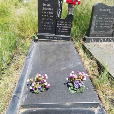 FOURIE Daniel Jacobus 1906-1991 &amp; Johanna Elizabeth 1910-1996