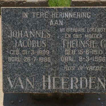 HEERDEN Johannes Jacobus, van 1909-1985 &amp; Theunsie G. 1910-1966