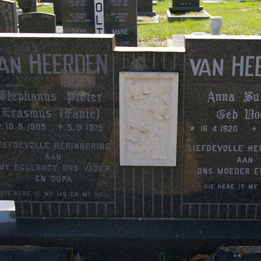 HEERDEN Stephanus Pieter Erasmus, van 1905-1975 &amp; Anna Susanna VOGES 1920-2002