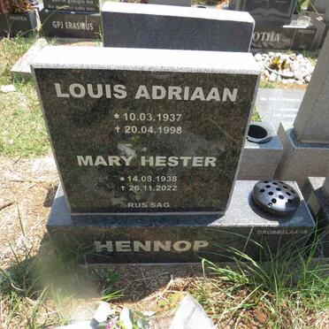 HENNOP Louis Adriaan 1937-1998 & Mary Hester 1938-2022