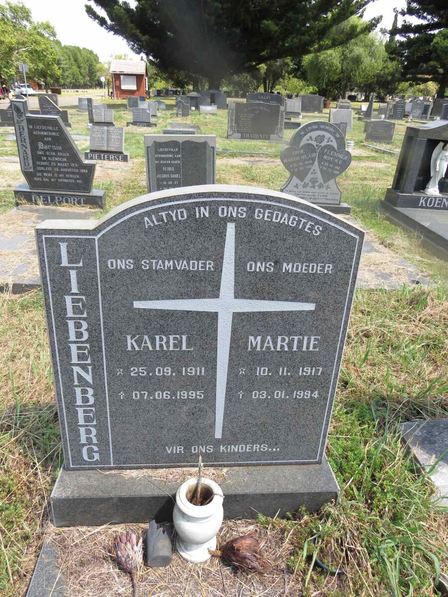 LIEBENBERG Karel 1911-1995 & Martie 1917-1994