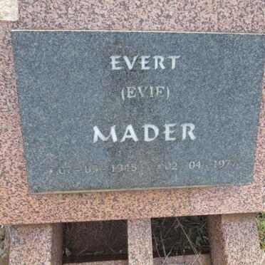 MADER Evert 1945-1977 