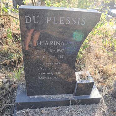 PLESSIS Tharina, du 1967-1987