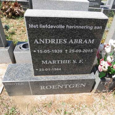ROENTGEN Andries Abram 1939-2015 & Marthie S.F. 1944- 