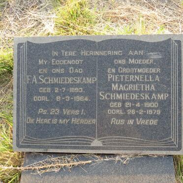 SCHMIEDESKAMP F.A. 1893-1964 & Pieternella Magrietha 1900-1979