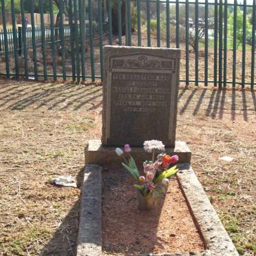 Gauteng, RANDBURG, Robindale, C/o Boundary Road and Maid Marion Avenue, family cemetery
