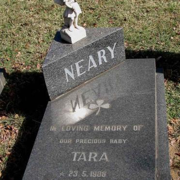 NEARY Tara 1988-1988