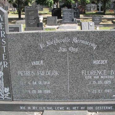 VERSTER Petrus Frederik 1914-1988 &amp; Florence Ivy VAN NIEKERK 1925-1987
