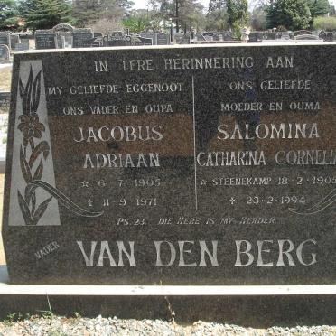 BERG Jacobus Adriaan, van den 1905-1971 &amp; Solomina Catharina Cornelia STEENEKAMP 1905-1994