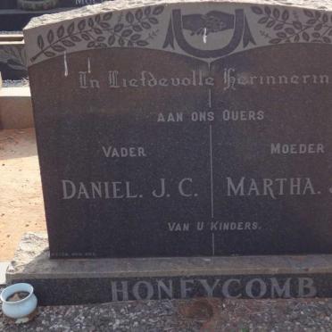 HONEYCOMB Daniel J.C. &amp; Martha J.J.